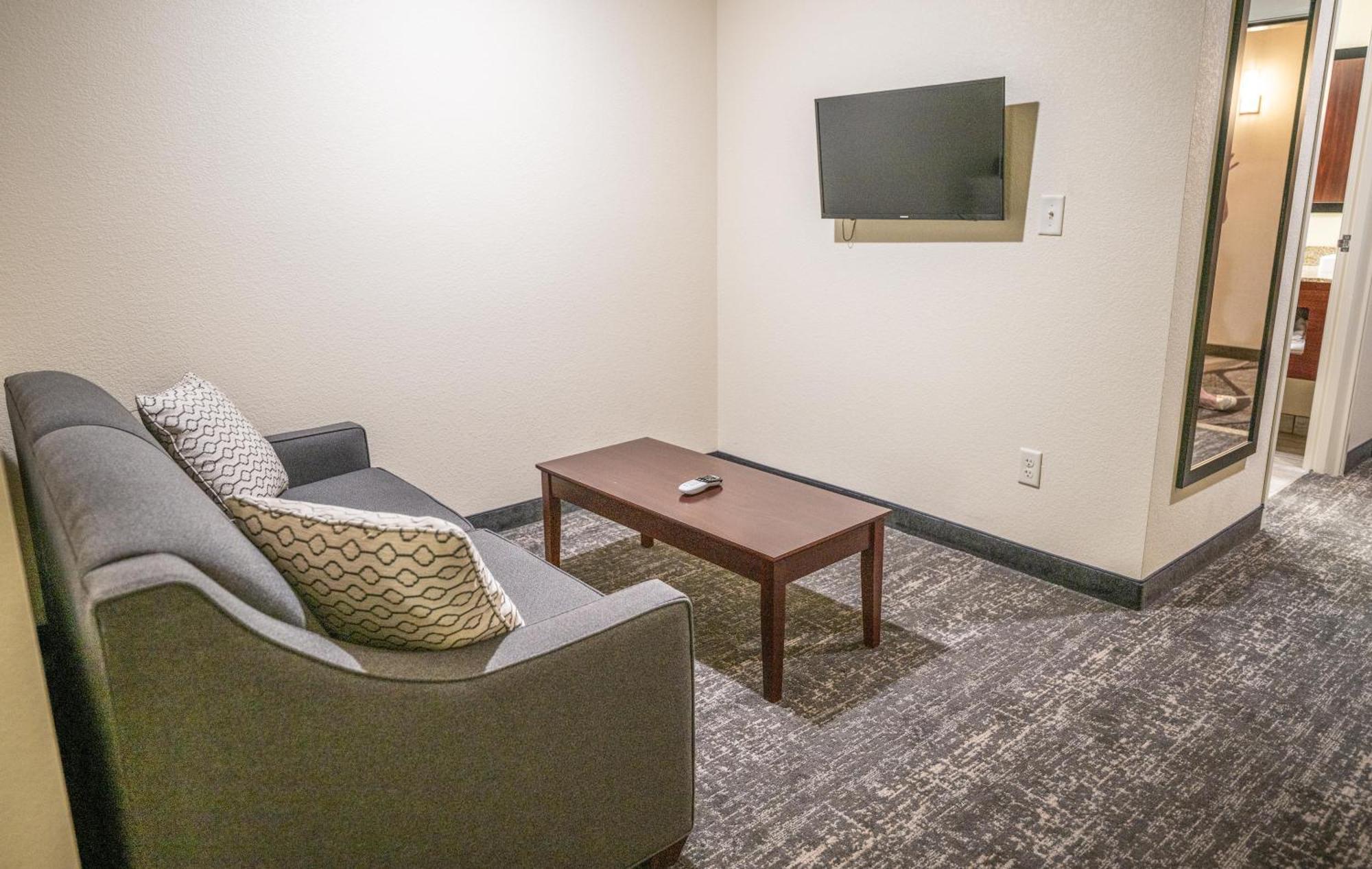 Cobblestone Hotel&Suites - Lamar Esterno foto