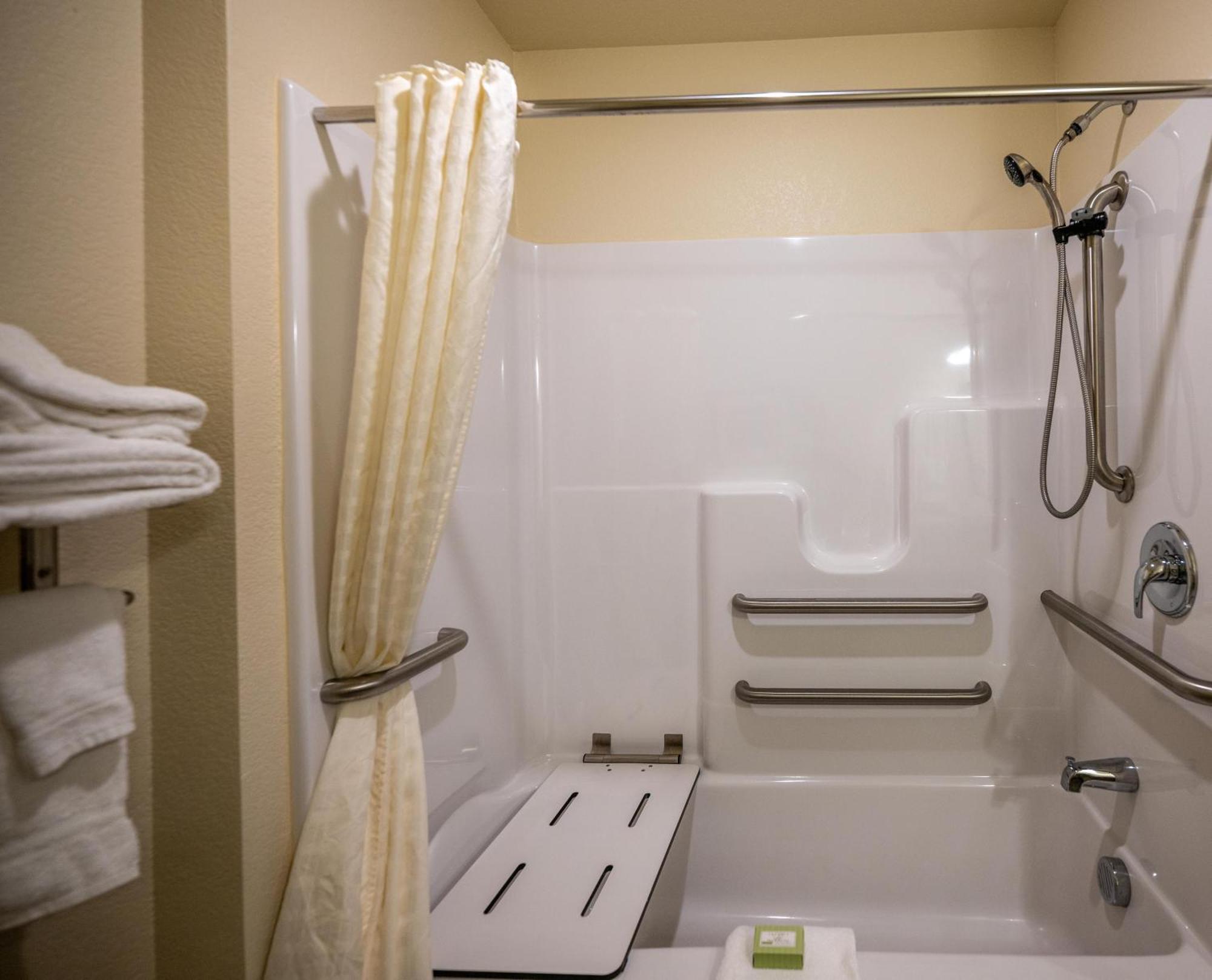 Cobblestone Hotel&Suites - Lamar Esterno foto