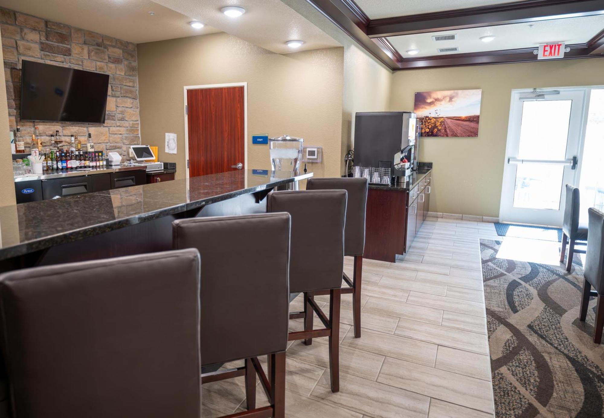 Cobblestone Hotel&Suites - Lamar Esterno foto